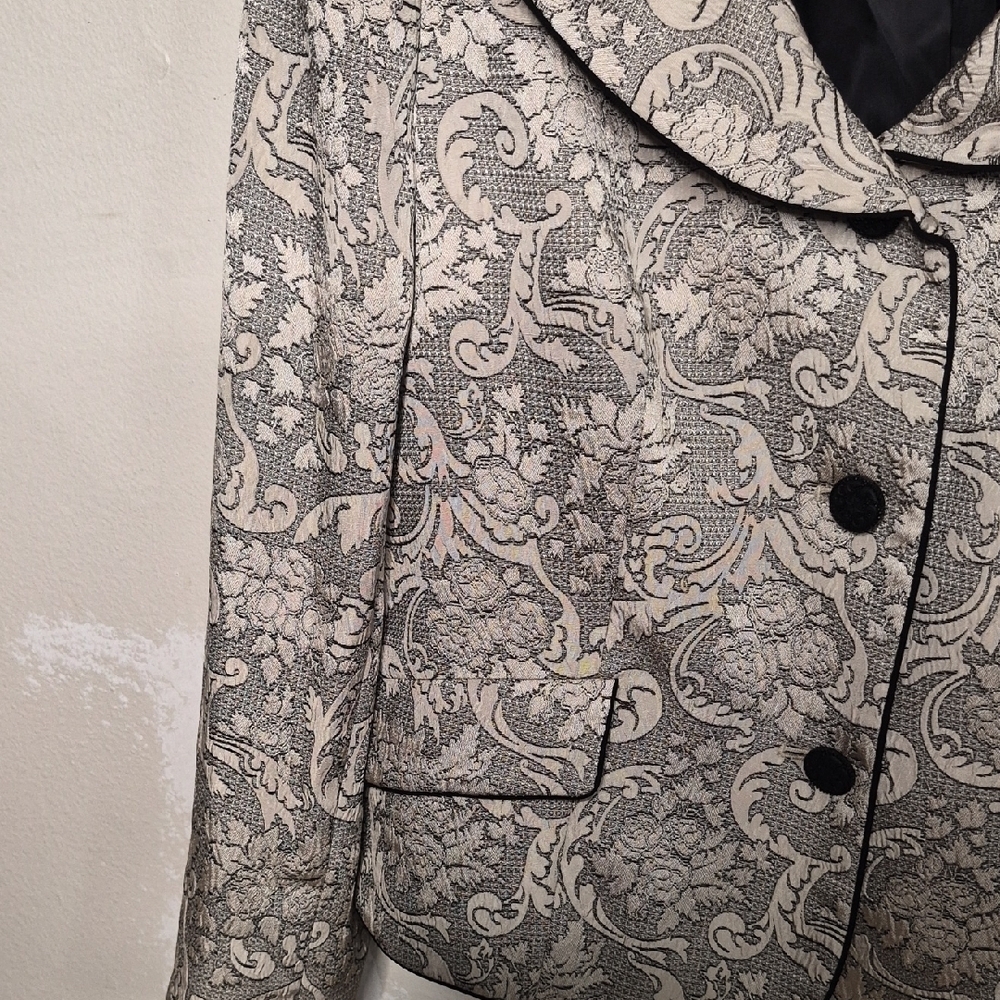 Evan Picone Beige and Black Patterned Blazer - Picture 7 of 15